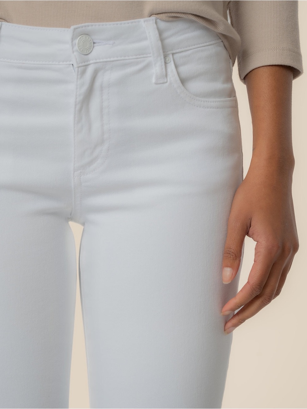 KUT from the Kloth Catherine Boyfriend Jeans Size 12 NWT - Picture 5 of 14